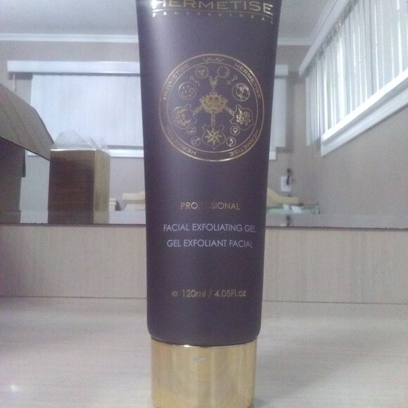 HERMETISE PROFESSIONAL EXFOLIATING GEL - 4.05 fl oz / 120 ml - BRAND NEW- SEALED - Picture 4 of 7